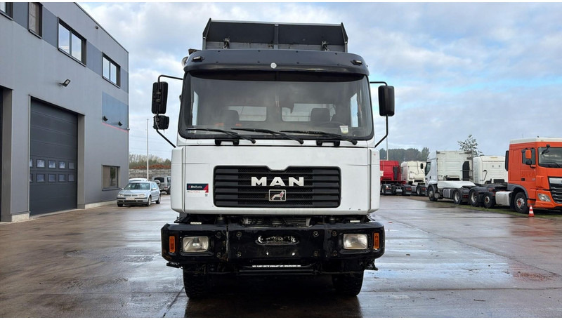 MAN 41.414 (BIG AXLES / 41 TONS / GRAND PONT / LAMES / 6 CYLINDER) - Kippiauto kuorma-auto: kuva MAN 41.414 (BIG AXLES / 41 TONS / GRAND PONT / LAMES / 6 CYLINDER) - Kippiauto kuorma-auto MAN 41.414 (BIG AXLES / 41 TONS / GRAND PONT / LAMES / 6 CYLINDER) - Kippiauto kuorma-auto: kuva MAN 41.414 (BIG AXLES / 41 TONS / GRAND PONT / LAMES / 6 CYLINDER) - Kippiauto kuorma-auto