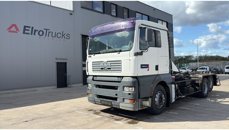 MAN TGA 28.480 (MANUAL PUMP / POMPE MANUELLE / BOITE MANUAL / MANUAL GEARBOX) - Kuorma-auto alusta: kuva MAN TGA 28.480 (MANUAL PUMP / POMPE MANUELLE / BOITE MANUAL / MANUAL GEARBOX) - Kuorma-auto alusta MAN TGA 28.480 (MANUAL PUMP / POMPE MANUELLE / BOITE MANUAL / MANUAL GEARBOX) - Kuorma-auto alusta: kuva MAN TGA 28.480 (MANUAL PUMP / POMPE MANUELLE / BOITE MANUAL / MANUAL GEARBOX) - Kuorma-auto alusta