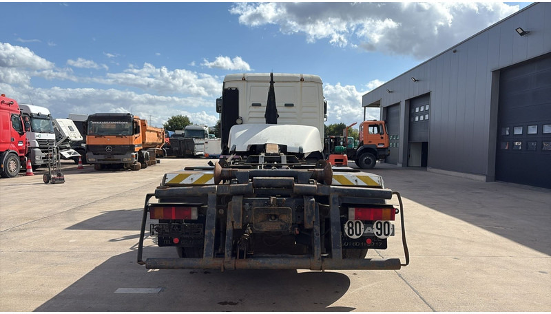 MAN TGA 28.480 (MANUAL PUMP / POMPE MANUELLE / BOITE MANUAL / MANUAL GEARBOX) - Kuorma-auto alusta: kuva MAN TGA 28.480 (MANUAL PUMP / POMPE MANUELLE / BOITE MANUAL / MANUAL GEARBOX) - Kuorma-auto alusta MAN TGA 28.480 (MANUAL PUMP / POMPE MANUELLE / BOITE MANUAL / MANUAL GEARBOX) - Kuorma-auto alusta: kuva MAN TGA 28.480 (MANUAL PUMP / POMPE MANUELLE / BOITE MANUAL / MANUAL GEARBOX) - Kuorma-auto alusta