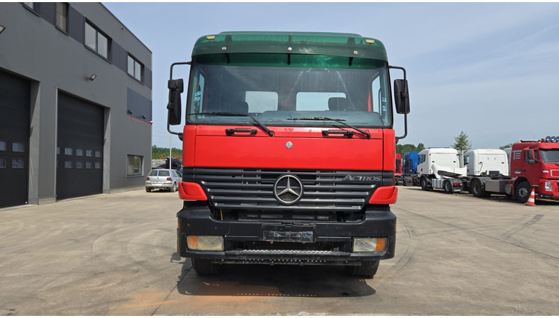 Mercedes-Benz ACTROS 2640 (EPS / 3 PEDALES / V6 / LAMES / GRAND PONT / EURO 2 / SEMI-AUTO) - Kuorma-auto alusta: kuva Mercedes-Benz ACTROS 2640 (EPS / 3 PEDALES / V6 / LAMES / GRAND PONT / EURO 2 / SEMI-AUTO) - Kuorma-auto alusta Mercedes-Benz ACTROS 2640 (EPS / 3 PEDALES / V6 / LAMES / GRAND PONT / EURO 2 / SEMI-AUTO) - Kuorma-auto alusta: kuva Mercedes-Benz ACTROS 2640 (EPS / 3 PEDALES / V6 / LAMES / GRAND PONT / EURO 2 / SEMI-AUTO) - Kuorma-auto alusta