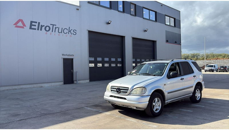 Mercedes-Benz M-Klasse ML 270 CDI - Maasturi/ Katumaasturi: kuva Mercedes-Benz M-Klasse ML 270 CDI - Maasturi/ Katumaasturi Mercedes-Benz M-Klasse ML 270 CDI - Maasturi/ Katumaasturi: kuva Mercedes-Benz M-Klasse ML 270 CDI - Maasturi/ Katumaasturi