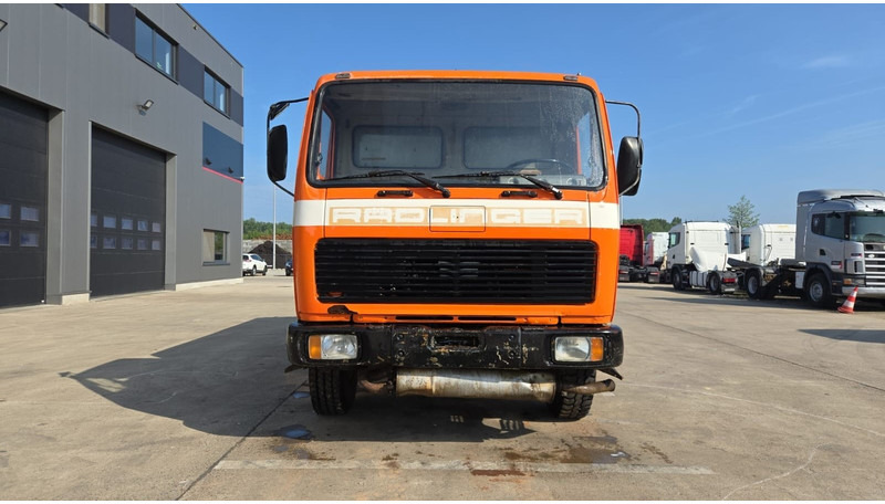 Mercedes-Benz SK 1619 (12.400L / GERMAN TRUCK / CAMION ALLEMAGNE / LAMES / GRAND PONT / V6) - Säiliöauto: kuva Mercedes-Benz SK 1619 (12.400L / GERMAN TRUCK / CAMION ALLEMAGNE / LAMES / GRAND PONT / V6) - Säiliöauto Mercedes-Benz SK 1619 (12.400L / GERMAN TRUCK / CAMION ALLEMAGNE / LAMES / GRAND PONT / V6) - Säiliöauto: kuva Mercedes-Benz SK 1619 (12.400L / GERMAN TRUCK / CAMION ALLEMAGNE / LAMES / GRAND PONT / V6) - Säiliöauto