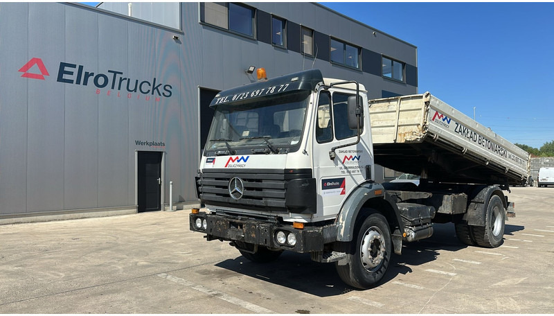 Mercedes-Benz SK 1820 (POMPE MANUELLE / LAMES / GRAND PONT / TRES PROPRE) - Kippiauto kuorma-auto: kuva Mercedes-Benz SK 1820 (POMPE MANUELLE / LAMES / GRAND PONT / TRES PROPRE) - Kippiauto kuorma-auto Mercedes-Benz SK 1820 (POMPE MANUELLE / LAMES / GRAND PONT / TRES PROPRE) - Kippiauto kuorma-auto: kuva Mercedes-Benz SK 1820 (POMPE MANUELLE / LAMES / GRAND PONT / TRES PROPRE) - Kippiauto kuorma-auto