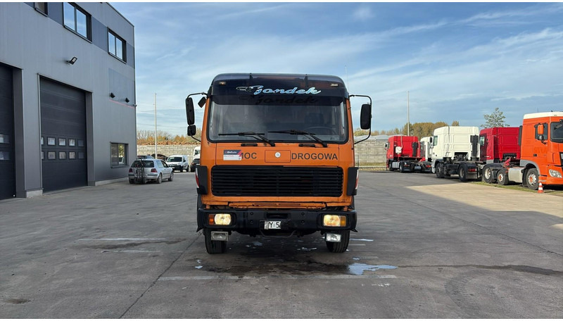 Mercedes-Benz SK 2222 (V6 / FULL STEEL / LAMES / BOITE MANUELLE / POMPE MANUELLE / 8 ROUES / 6X2) - Kuorma-auto alusta: kuva Mercedes-Benz SK 2222 (V6 / FULL STEEL / LAMES / BOITE MANUELLE / POMPE MANUELLE / 8 ROUES / 6X2) - Kuorma-auto alusta Mercedes-Benz SK 2222 (V6 / FULL STEEL / LAMES / BOITE MANUELLE / POMPE MANUELLE / 8 ROUES / 6X2) - Kuorma-auto alusta: kuva Mercedes-Benz SK 2222 (V6 / FULL STEEL / LAMES / BOITE MANUELLE / POMPE MANUELLE / 8 ROUES / 6X2) - Kuorma-auto alusta