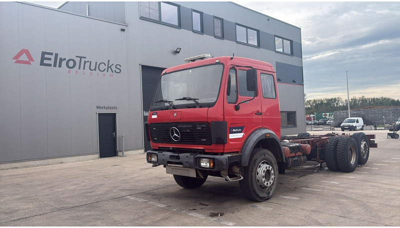 Mercedes-Benz SK 2233 (GRAND PONT / V8 AVEC 2X TURBO / BIG AXLE) - Kuorma-auto alusta: kuva Mercedes-Benz SK 2233 (GRAND PONT / V8 AVEC 2X TURBO / BIG AXLE) - Kuorma-auto alusta Mercedes-Benz SK 2233 (GRAND PONT / V8 AVEC 2X TURBO / BIG AXLE) - Kuorma-auto alusta: kuva Mercedes-Benz SK 2233 (GRAND PONT / V8 AVEC 2X TURBO / BIG AXLE) - Kuorma-auto alusta