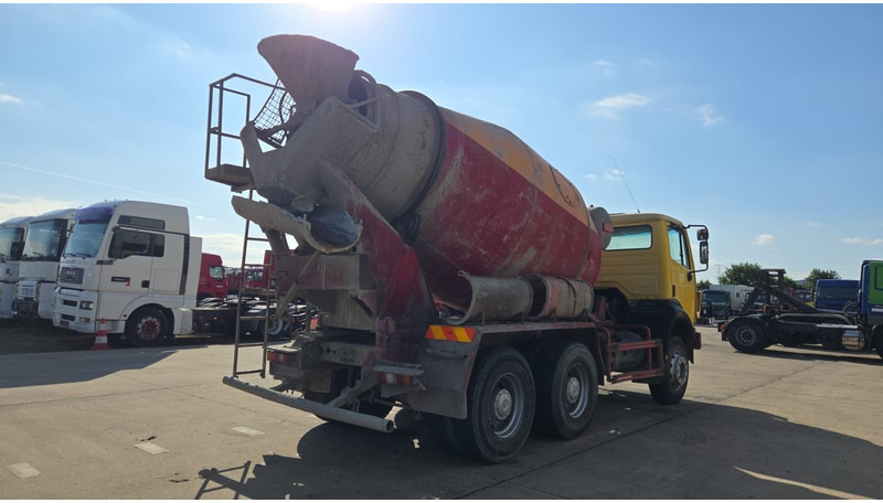 Mercedes-Benz SK 2527 (MALAXEUR / MIXER / POSSIBLE COMME CHASSIS / 6X4 / LAMES / GRAND PONT) - Betoniauto: kuva Mercedes-Benz SK 2527 (MALAXEUR / MIXER / POSSIBLE COMME CHASSIS / 6X4 / LAMES / GRAND PONT) - Betoniauto Mercedes-Benz SK 2527 (MALAXEUR / MIXER / POSSIBLE COMME CHASSIS / 6X4 / LAMES / GRAND PONT) - Betoniauto: kuva Mercedes-Benz SK 2527 (MALAXEUR / MIXER / POSSIBLE COMME CHASSIS / 6X4 / LAMES / GRAND PONT) - Betoniauto