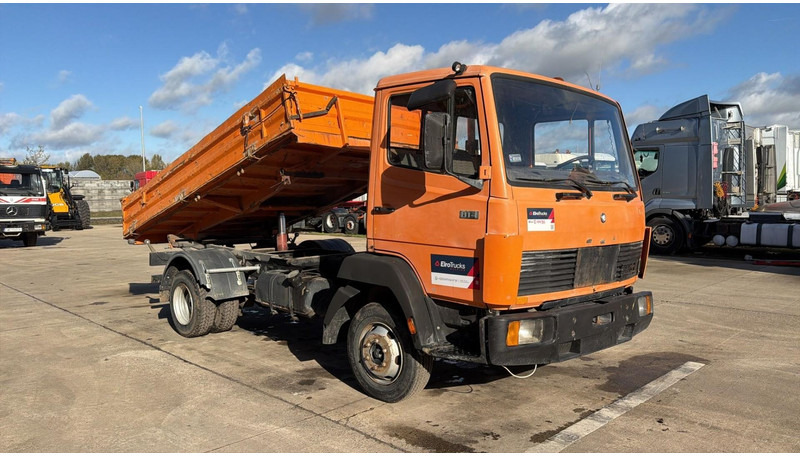 Mercedes-Benz SK 814 (3 WAY TIPPER / MANUAL PUMP / AUXILAIRY / SPER / STEEL SUSP. / LAMES) - Kippiauto kuorma-auto: kuva Mercedes-Benz SK 814 (3 WAY TIPPER / MANUAL PUMP / AUXILAIRY / SPER / STEEL SUSP. / LAMES) - Kippiauto kuorma-auto Mercedes-Benz SK 814 (3 WAY TIPPER / MANUAL PUMP / AUXILAIRY / SPER / STEEL SUSP. / LAMES) - Kippiauto kuorma-auto: kuva Mercedes-Benz SK 814 (3 WAY TIPPER / MANUAL PUMP / AUXILAIRY / SPER / STEEL SUSP. / LAMES) - Kippiauto kuorma-auto