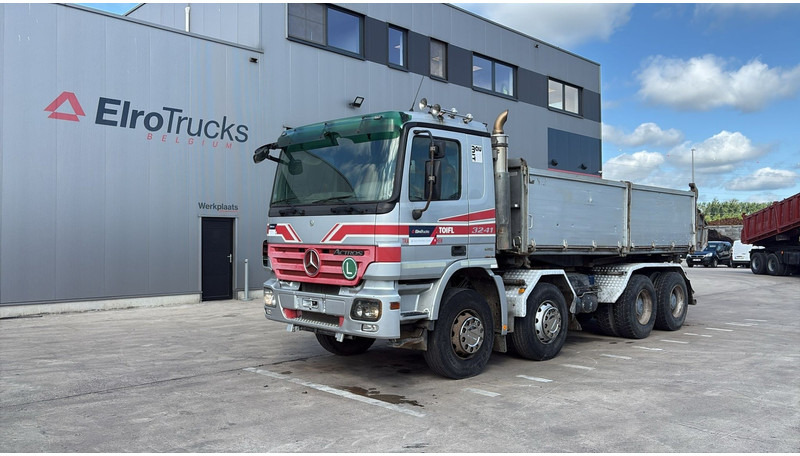 Mercedes-Benz actros 3241 (8X4 / LAMES / GRAND PONT / GRAND BENNE / 3 PONTS / TRES BONNE ETAT) - Kippiauto kuorma-auto: kuva Mercedes-Benz actros 3241 (8X4 / LAMES / GRAND PONT / GRAND BENNE / 3 PONTS / TRES BONNE ETAT) - Kippiauto kuorma-auto Mercedes-Benz actros 3241 (8X4 / LAMES / GRAND PONT / GRAND BENNE / 3 PONTS / TRES BONNE ETAT) - Kippiauto kuorma-auto: kuva Mercedes-Benz actros 3241 (8X4 / LAMES / GRAND PONT / GRAND BENNE / 3 PONTS / TRES BONNE ETAT) - Kippiauto kuorma-auto