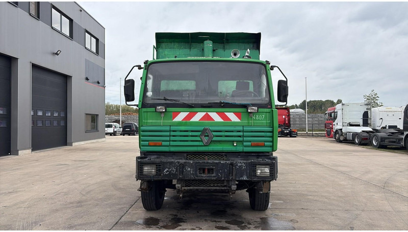 Renault G 300 MAXTER (GRAND PONT / POMPE MANUELLE / 6X4) - Kippiauto kuorma-auto: kuva Renault G 300 MAXTER (GRAND PONT / POMPE MANUELLE / 6X4) - Kippiauto kuorma-auto Renault G 300 MAXTER (GRAND PONT / POMPE MANUELLE / 6X4) - Kippiauto kuorma-auto: kuva Renault G 300 MAXTER (GRAND PONT / POMPE MANUELLE / 6X4) - Kippiauto kuorma-auto