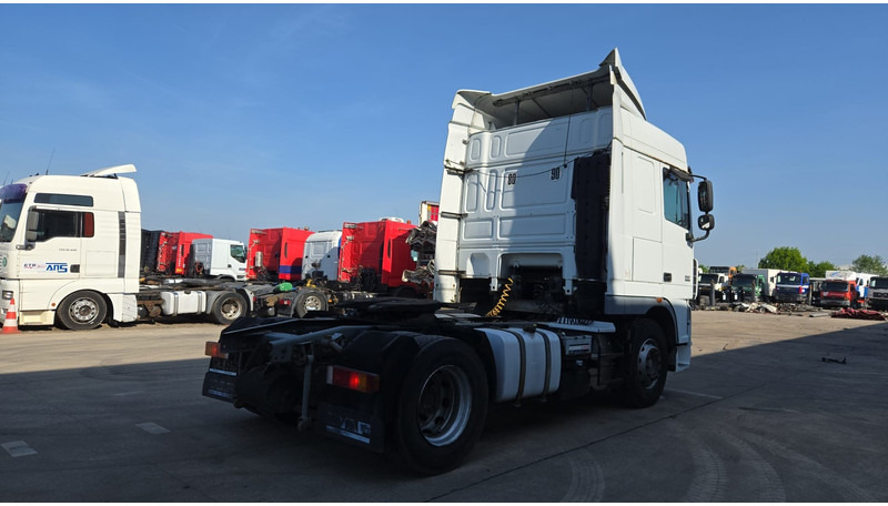 DAF XF 105.410 (BOITE MANUELLE / MANUAL GEARBOX) - Vetopöytäauto: kuva DAF XF 105.410 (BOITE MANUELLE / MANUAL GEARBOX) - Vetopöytäauto DAF XF 105.410 (BOITE MANUELLE / MANUAL GEARBOX) - Vetopöytäauto: kuva DAF XF 105.410 (BOITE MANUELLE / MANUAL GEARBOX) - Vetopöytäauto