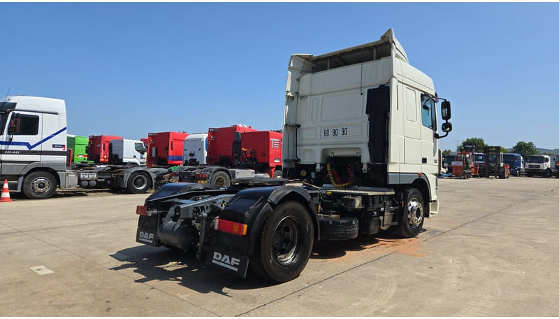 DAF XF 105.460 (BOITE MANUELLE / MANUAL GEARBOX / PROPRE) - Vetopöytäauto: kuva DAF XF 105.460 (BOITE MANUELLE / MANUAL GEARBOX / PROPRE) - Vetopöytäauto DAF XF 105.460 (BOITE MANUELLE / MANUAL GEARBOX / PROPRE) - Vetopöytäauto: kuva DAF XF 105.460 (BOITE MANUELLE / MANUAL GEARBOX / PROPRE) - Vetopöytäauto