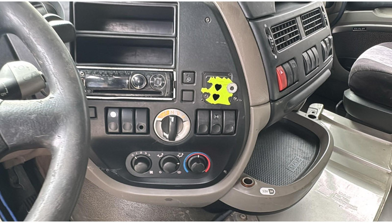 DAF XF 105.460 (GOOD CONDITION / BONNE ETAT) - Vetopöytäauto: kuva DAF XF 105.460 (GOOD CONDITION / BONNE ETAT) - Vetopöytäauto DAF XF 105.460 (GOOD CONDITION / BONNE ETAT) - Vetopöytäauto: kuva DAF XF 105.460 (GOOD CONDITION / BONNE ETAT) - Vetopöytäauto