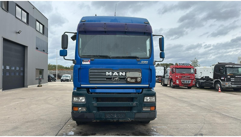 MAN TGA 18.390 (RETARDER / GOOD CONDITION) - Vetopöytäauto: kuva MAN TGA 18.390 (RETARDER / GOOD CONDITION) - Vetopöytäauto MAN TGA 18.390 (RETARDER / GOOD CONDITION) - Vetopöytäauto: kuva MAN TGA 18.390 (RETARDER / GOOD CONDITION) - Vetopöytäauto