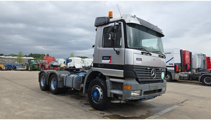 Mercedes-Benz actros 2643 (184.000 KM !! / EPS / 6X4 / TRACTEUR ORIGINAL / 3 PEDALES / GRAND PONT / PARFAIT ETAT) - Vetopöytäauto: kuva Mercedes-Benz actros 2643 (184.000 KM !! / EPS / 6X4 / TRACTEUR ORIGINAL / 3 PEDALES / GRAND PONT / PARFAIT ETAT) - Vetopöytäauto Mercedes-Benz actros 2643 (184.000 KM !! / EPS / 6X4 / TRACTEUR ORIGINAL / 3 PEDALES / GRAND PONT / PARFAIT ETAT) - Vetopöytäauto: kuva Mercedes-Benz actros 2643 (184.000 KM !! / EPS / 6X4 / TRACTEUR ORIGINAL / 3 PEDALES / GRAND PONT / PARFAIT ETAT) - Vetopöytäauto