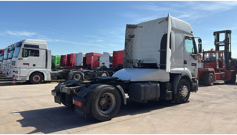 Renault Premium 420 (BOITE MANUELLE / MANUAL GEARBOX) - Vetopöytäauto: kuva Renault Premium 420 (BOITE MANUELLE / MANUAL GEARBOX) - Vetopöytäauto Renault Premium 420 (BOITE MANUELLE / MANUAL GEARBOX) - Vetopöytäauto: kuva Renault Premium 420 (BOITE MANUELLE / MANUAL GEARBOX) - Vetopöytäauto