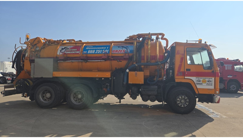 Volvo FL 10 - 320 (10500L + 1500L / 10 TYRES FULL STEEL / HIGH PRESSURE + VACUUM / POMPE MANUELLE / MANUAL PUMP) - Puhtaanpitoauto: kuva Volvo FL 10 - 320 (10500L + 1500L / 10 TYRES FULL STEEL / HIGH PRESSURE + VACUUM / POMPE MANUELLE / MANUAL PUMP) - Puhtaanpitoauto Volvo FL 10 - 320 (10500L + 1500L / 10 TYRES FULL STEEL / HIGH PRESSURE + VACUUM / POMPE MANUELLE / MANUAL PUMP) - Puhtaanpitoauto: kuva Volvo FL 10 - 320 (10500L + 1500L / 10 TYRES FULL STEEL / HIGH PRESSURE + VACUUM / POMPE MANUELLE / MANUAL PUMP) - Puhtaanpitoauto