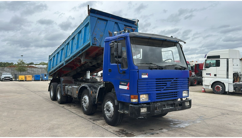 Volvo FL 12.380 (8X4 /STEEL SUSP. / BOITE MANUELLE / MANUAL GEARBOX) - Kippiauto kuorma-auto: kuva Volvo FL 12.380 (8X4 /STEEL SUSP. / BOITE MANUELLE / MANUAL GEARBOX) - Kippiauto kuorma-auto Volvo FL 12.380 (8X4 /STEEL SUSP. / BOITE MANUELLE / MANUAL GEARBOX) - Kippiauto kuorma-auto: kuva Volvo FL 12.380 (8X4 /STEEL SUSP. / BOITE MANUELLE / MANUAL GEARBOX) - Kippiauto kuorma-auto