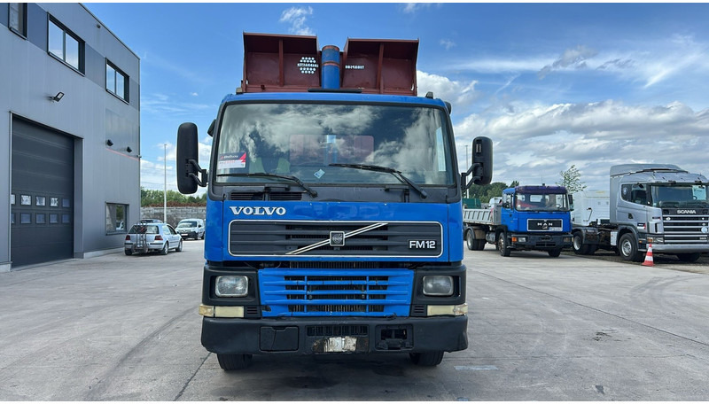 Volvo FM 12 - 340 (MANUAL GEARBOX / STEEL SUSPENSION / LAMES / BOITE MANUELLE) - Kippiauto kuorma-auto: kuva Volvo FM 12 - 340 (MANUAL GEARBOX / STEEL SUSPENSION / LAMES / BOITE MANUELLE) - Kippiauto kuorma-auto Volvo FM 12 - 340 (MANUAL GEARBOX / STEEL SUSPENSION / LAMES / BOITE MANUELLE) - Kippiauto kuorma-auto: kuva Volvo FM 12 - 340 (MANUAL GEARBOX / STEEL SUSPENSION / LAMES / BOITE MANUELLE) - Kippiauto kuorma-auto