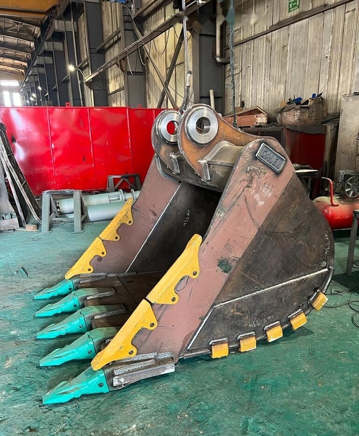 Caterpillar 336 Rock Bucket - Kaivinkoneen kauha: kuva Caterpillar 336 Rock Bucket - Kaivinkoneen kauha Caterpillar 336 Rock Bucket - Kaivinkoneen kauha: kuva Caterpillar 336 Rock Bucket - Kaivinkoneen kauha