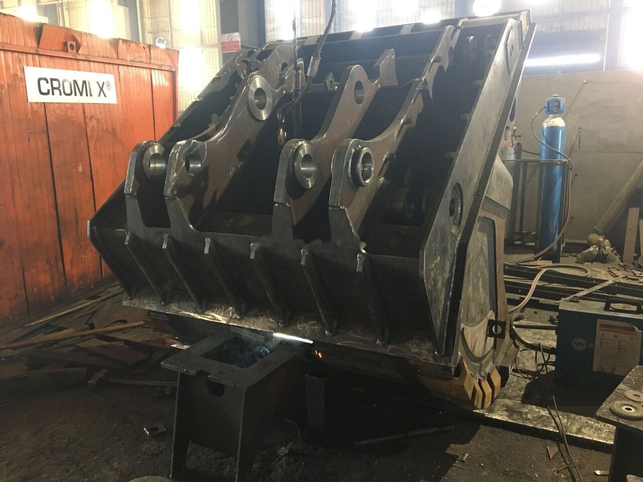 Doosan DX500 - Kaivinkoneen kauha: kuva Doosan DX500 - Kaivinkoneen kauha Doosan DX500 - Kaivinkoneen kauha: kuva Doosan DX500 - Kaivinkoneen kauha