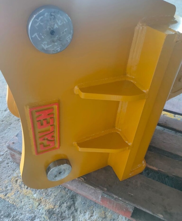 Komatsu PC350 Heavy Duty Rock Ripper - Repijä: kuva Komatsu PC350 Heavy Duty Rock Ripper - Repijä Komatsu PC350 Heavy Duty Rock Ripper - Repijä: kuva Komatsu PC350 Heavy Duty Rock Ripper - Repijä