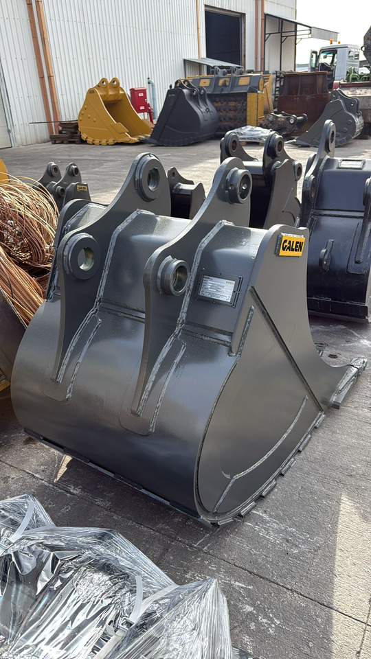 Sunward SWE215 General Purpose Bucket - Kaivinkoneen kauha: kuva Sunward SWE215 General Purpose Bucket - Kaivinkoneen kauha Sunward SWE215 General Purpose Bucket - Kaivinkoneen kauha: kuva Sunward SWE215 General Purpose Bucket - Kaivinkoneen kauha