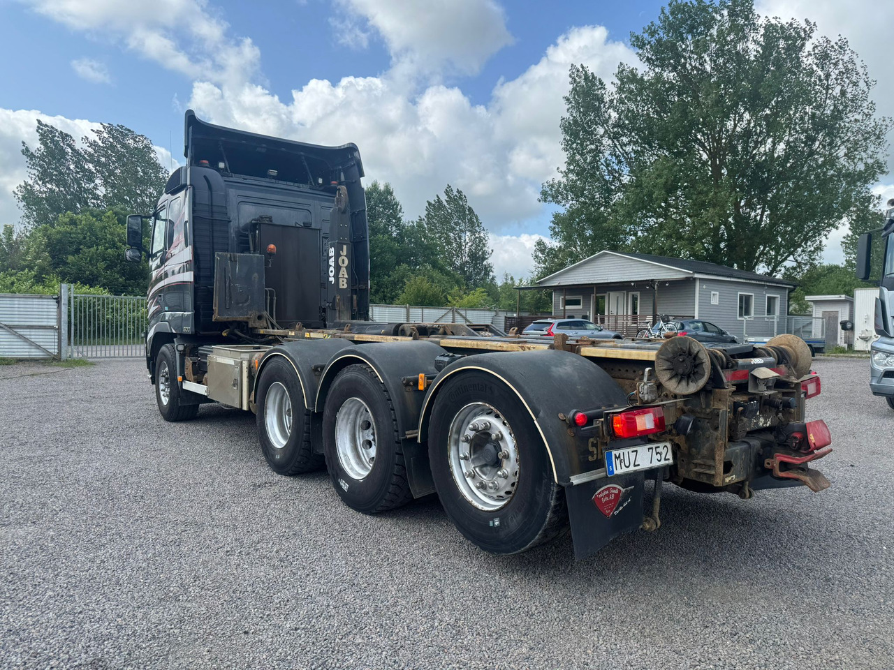 Volvo FH540 - Koukkulava kuorma-auto: kuva Volvo FH540 - Koukkulava kuorma-auto Volvo FH540 - Koukkulava kuorma-auto: kuva Volvo FH540 - Koukkulava kuorma-auto