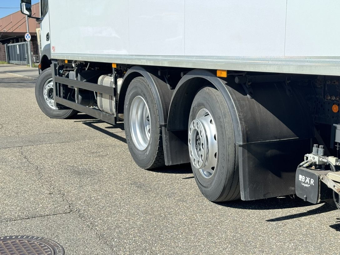 Mercedes-Benz Antos 2533L Kühlkoffer TK T-800R Lenkachse TOP - Refrigeraattori kuorma-auto: kuva Mercedes-Benz Antos 2533L Kühlkoffer TK T-800R Lenkachse TOP - Refrigeraattori kuorma-auto Mercedes-Benz Antos 2533L Kühlkoffer TK T-800R Lenkachse TOP - Refrigeraattori kuorma-auto: kuva Mercedes-Benz Antos 2533L Kühlkoffer TK T-800R Lenkachse TOP - Refrigeraattori kuorma-auto
