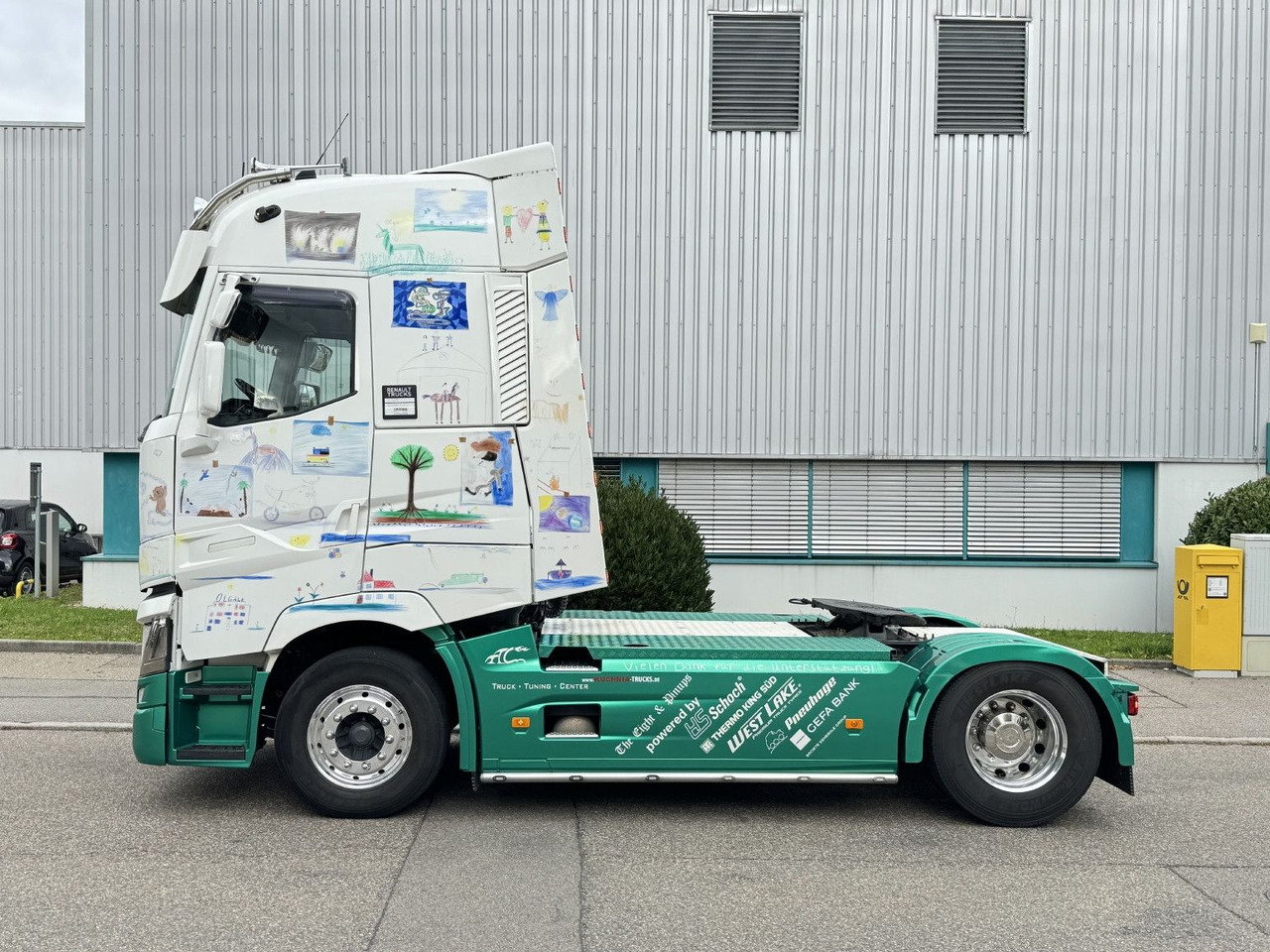 Renault T520 HIGHCAB Comfort 2-Tanks Retarder Airbrush - Vetopöytäauto: kuva  Renault T520 HIGHCAB Comfort 2-Tanks Retarder Airbrush - Vetopöytäauto Renault T520 HIGHCAB Comfort 2-Tanks Retarder Airbrush - Vetopöytäauto: kuva  Renault T520 HIGHCAB Comfort 2-Tanks Retarder Airbrush - Vetopöytäauto