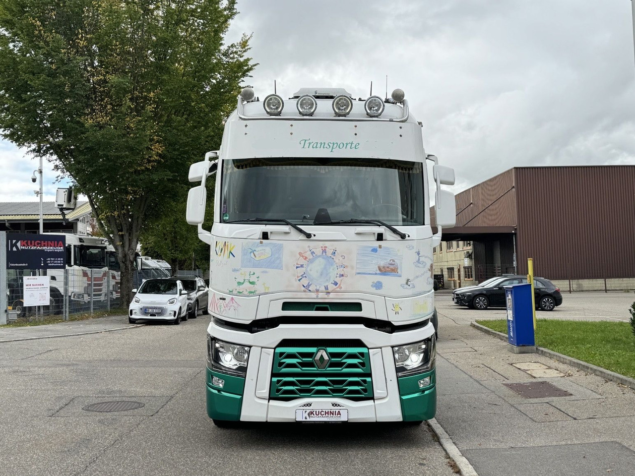 Renault T520 HIGHCAB Comfort 2-Tanks Retarder Airbrush - Vetopöytäauto: kuva  Renault T520 HIGHCAB Comfort 2-Tanks Retarder Airbrush - Vetopöytäauto Renault T520 HIGHCAB Comfort 2-Tanks Retarder Airbrush - Vetopöytäauto: kuva  Renault T520 HIGHCAB Comfort 2-Tanks Retarder Airbrush - Vetopöytäauto