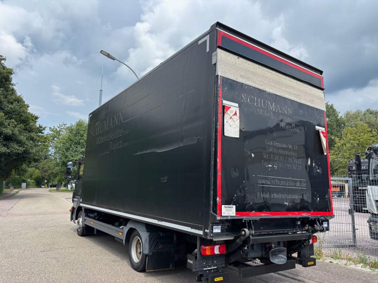 Mercedes-Benz Atego III, E6, Klima, LBW 1,5t., Schiebeplane r - Umpikori kuorma-auto: kuva Mercedes-Benz Atego III, E6, Klima, LBW 1,5t., Schiebeplane r - Umpikori kuorma-auto Mercedes-Benz Atego III, E6, Klima, LBW 1,5t., Schiebeplane r - Umpikori kuorma-auto: kuva Mercedes-Benz Atego III, E6, Klima, LBW 1,5t., Schiebeplane r - Umpikori kuorma-auto
