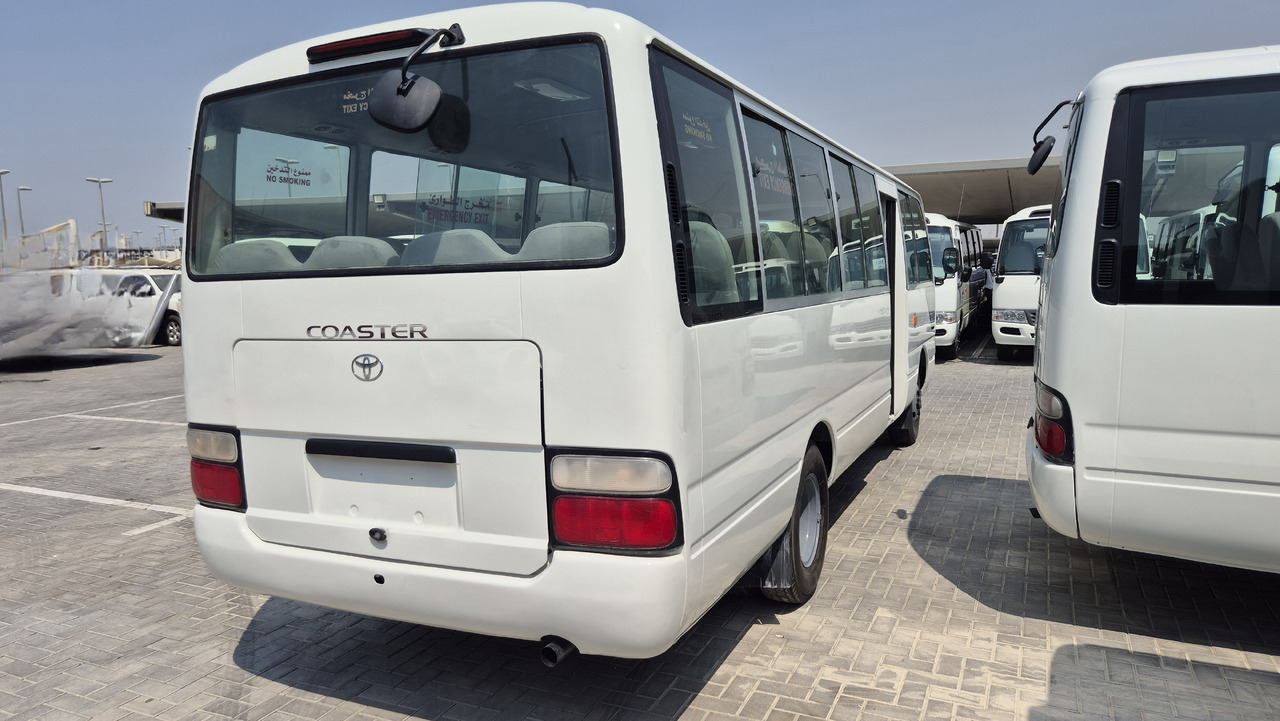 TOYOTA Coaster ... 30 places - Climatisé - Minibussi, Pikkubussi: kuva TOYOTA Coaster ... 30 places - Climatisé - Minibussi, Pikkubussi TOYOTA Coaster ... 30 places - Climatisé - Minibussi, Pikkubussi: kuva TOYOTA Coaster ... 30 places - Climatisé - Minibussi, Pikkubussi