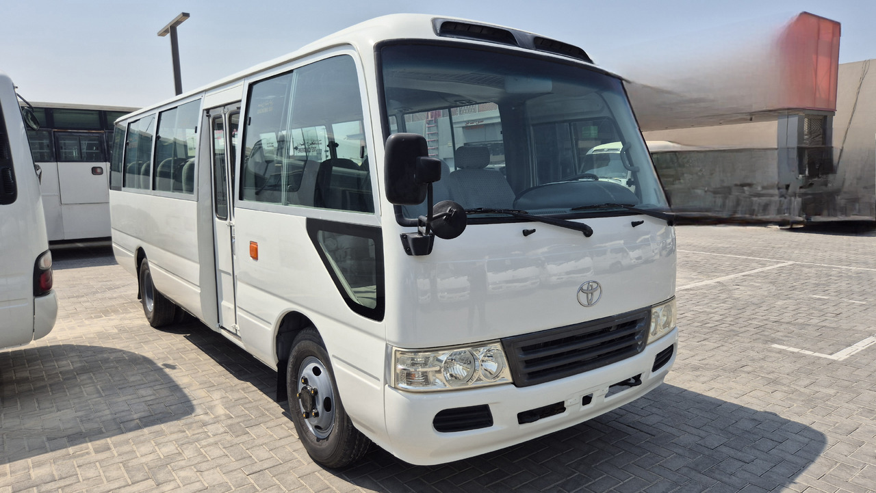 TOYOTA Coaster ... 30 places - Climatisé - Minibussi, Pikkubussi: kuva TOYOTA Coaster ... 30 places - Climatisé - Minibussi, Pikkubussi TOYOTA Coaster ... 30 places - Climatisé - Minibussi, Pikkubussi: kuva TOYOTA Coaster ... 30 places - Climatisé - Minibussi, Pikkubussi