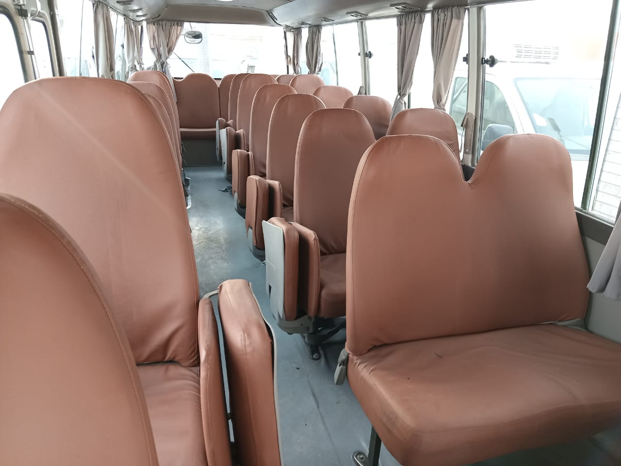 TOYOTA Coaster ... 30 places - diesel - climatisé ... BELGIQUE.. - Minibussi, Pikkubussi: kuva TOYOTA Coaster ... 30 places - diesel - climatisé ... BELGIQUE.. - Minibussi, Pikkubussi TOYOTA Coaster ... 30 places - diesel - climatisé ... BELGIQUE.. - Minibussi, Pikkubussi: kuva TOYOTA Coaster ... 30 places - diesel - climatisé ... BELGIQUE.. - Minibussi, Pikkubussi