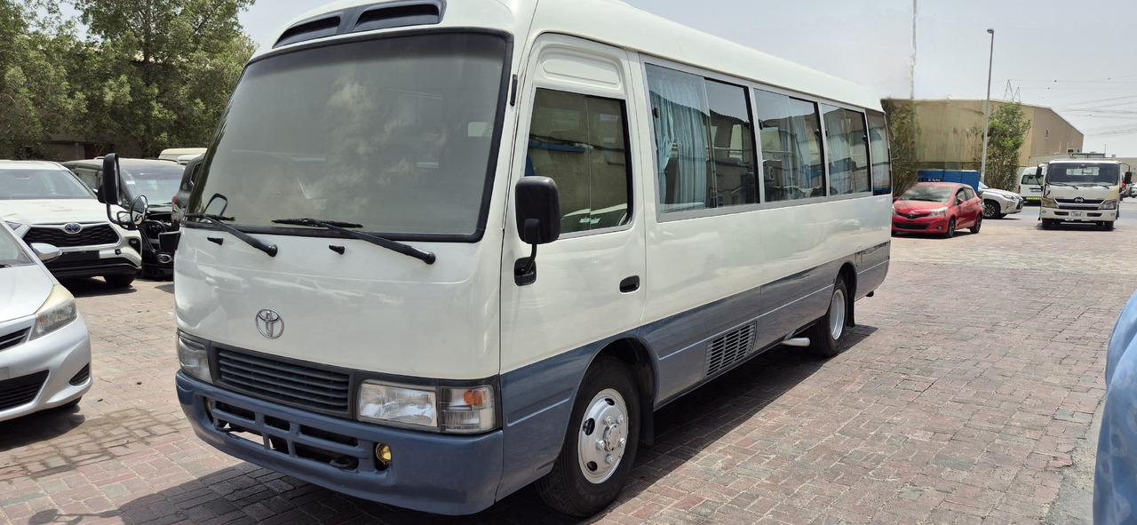 Toyota Coaster ... 30 places - climatisé - Minibussi, Pikkubussi: kuva Toyota Coaster ... 30 places - climatisé - Minibussi, Pikkubussi Toyota Coaster ... 30 places - climatisé - Minibussi, Pikkubussi: kuva Toyota Coaster ... 30 places - climatisé - Minibussi, Pikkubussi