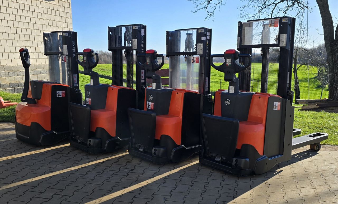 Haarukkavaunu BT Toyota SWE 200 D initial list wstępne podnoszenie wideł: kuva Haarukkavaunu BT Toyota SWE 200 D initial list wstępne podnoszenie wideł