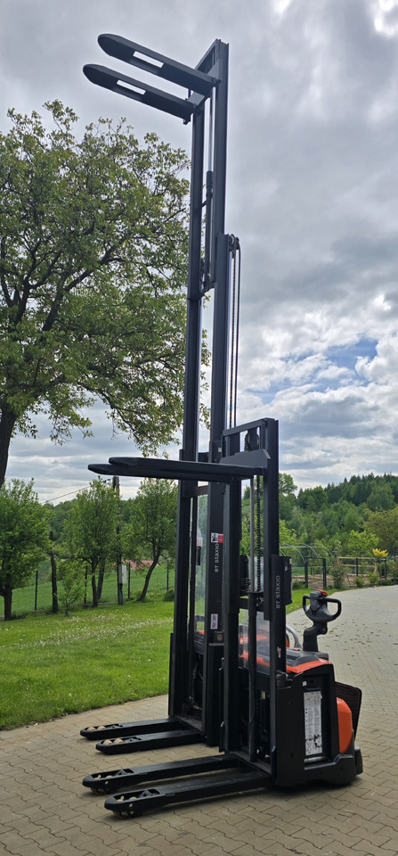 Toyota SPE 160L 6000mm initial lift wstępne podnoszenie triplex - Pinoamistrukki: kuva Toyota SPE 160L 6000mm initial lift wstępne podnoszenie triplex - Pinoamistrukki Toyota SPE 160L 6000mm initial lift wstępne podnoszenie triplex - Pinoamistrukki: kuva Toyota SPE 160L 6000mm initial lift wstępne podnoszenie triplex - Pinoamistrukki