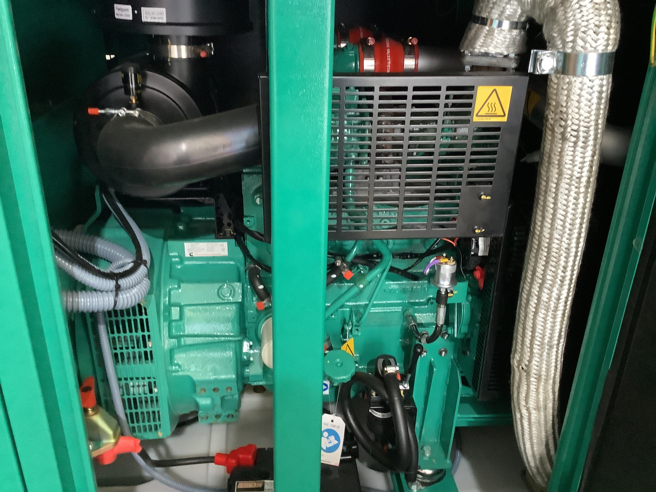 Cummins C55D5EQ. 55KVA Generator. Brand new. - Sähkögeneraattori: kuva Cummins C55D5EQ. 55KVA Generator. Brand new. - Sähkögeneraattori Cummins C55D5EQ. 55KVA Generator. Brand new. - Sähkögeneraattori: kuva Cummins C55D5EQ. 55KVA Generator. Brand new. - Sähkögeneraattori