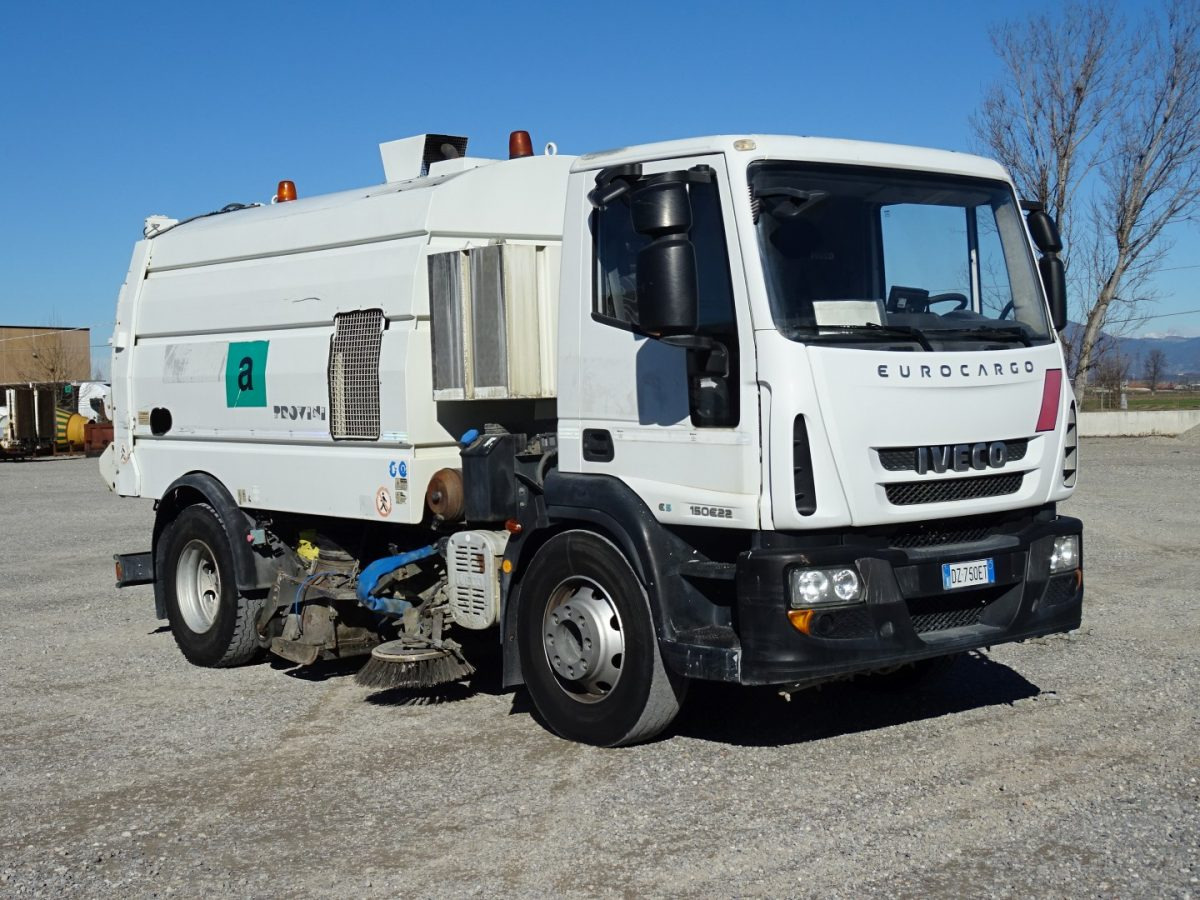 IVECO EUROCARGO 150E22 - Lakaisuauto: kuva IVECO EUROCARGO 150E22 - Lakaisuauto IVECO EUROCARGO 150E22 - Lakaisuauto: kuva IVECO EUROCARGO 150E22 - Lakaisuauto