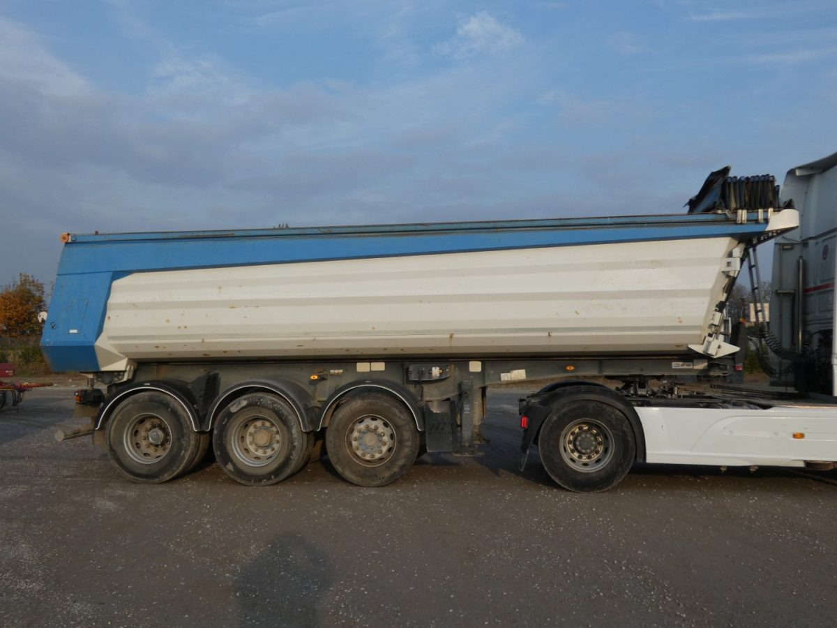 TECNOKAR T3GP38 - Kippiauto puoliperävaunu: kuva TECNOKAR T3GP38 - Kippiauto puoliperävaunu TECNOKAR T3GP38 - Kippiauto puoliperävaunu: kuva TECNOKAR T3GP38 - Kippiauto puoliperävaunu