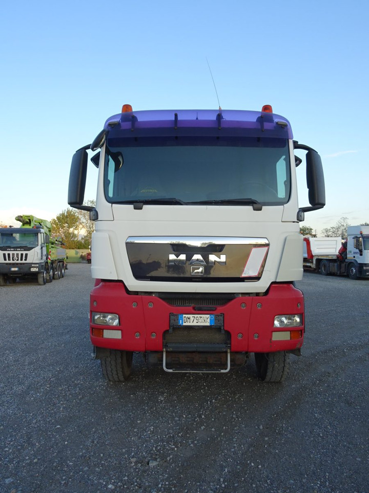 MAN TGA 33.480 - Vetopöytäauto: kuva MAN TGA 33.480 - Vetopöytäauto MAN TGA 33.480 - Vetopöytäauto: kuva MAN TGA 33.480 - Vetopöytäauto