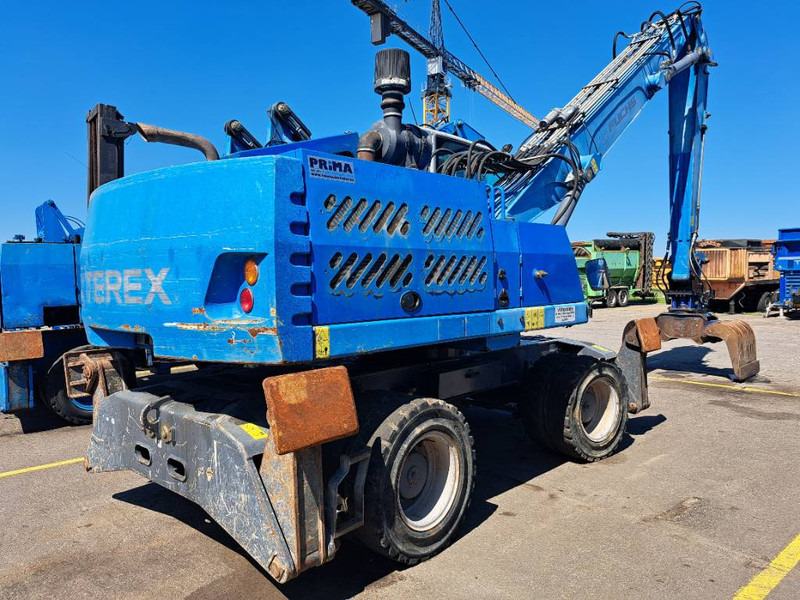 Fuchs MHL 331 - Materiaalinkäsittelykone: kuva Fuchs MHL 331 - Materiaalinkäsittelykone Fuchs MHL 331 - Materiaalinkäsittelykone: kuva Fuchs MHL 331 - Materiaalinkäsittelykone