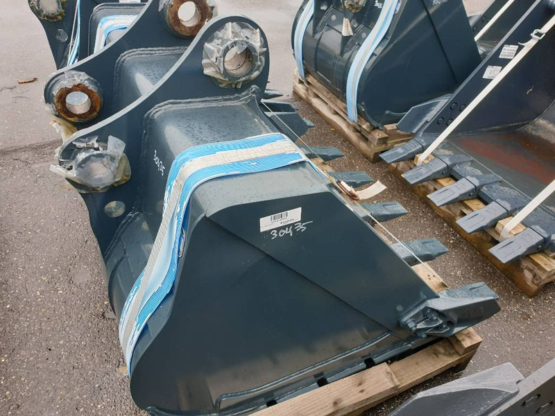 Hyundai Excavator digging bucket 140, 61K4-30101 - Kauha - Rakennuskoneet: kuva Hyundai Excavator digging bucket 140, 61K4-30101 - Kauha - Rakennuskoneet Hyundai Excavator digging bucket 140, 61K4-30101 - Kauha - Rakennuskoneet: kuva Hyundai Excavator digging bucket 140, 61K4-30101 - Kauha - Rakennuskoneet