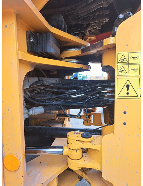 Pyöräkuormaaja Hyundai HL 940: kuva Pyöräkuormaaja Hyundai HL 940 Pyöräkuormaaja Hyundai HL 940: kuva Pyöräkuormaaja Hyundai HL 940