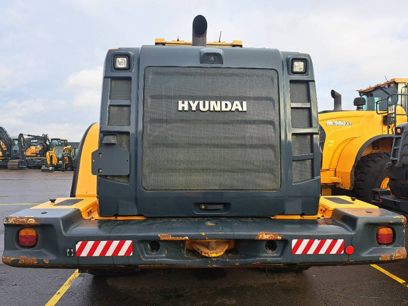 Hyundai HL980 - Pyöräkuormaaja: kuva Hyundai HL980 - Pyöräkuormaaja Hyundai HL980 - Pyöräkuormaaja: kuva Hyundai HL980 - Pyöräkuormaaja