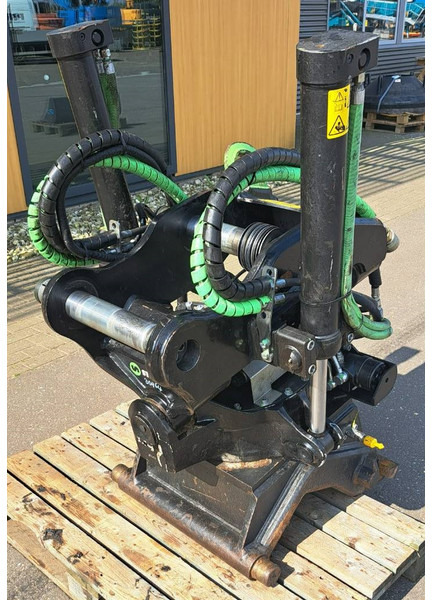 STEELWRIST Tiltrotator X20 CW20 HW180 - Lisälaitteet - Rakennuskoneet: kuva STEELWRIST Tiltrotator X20 CW20 HW180 - Lisälaitteet - Rakennuskoneet STEELWRIST Tiltrotator X20 CW20 HW180 - Lisälaitteet - Rakennuskoneet: kuva STEELWRIST Tiltrotator X20 CW20 HW180 - Lisälaitteet - Rakennuskoneet