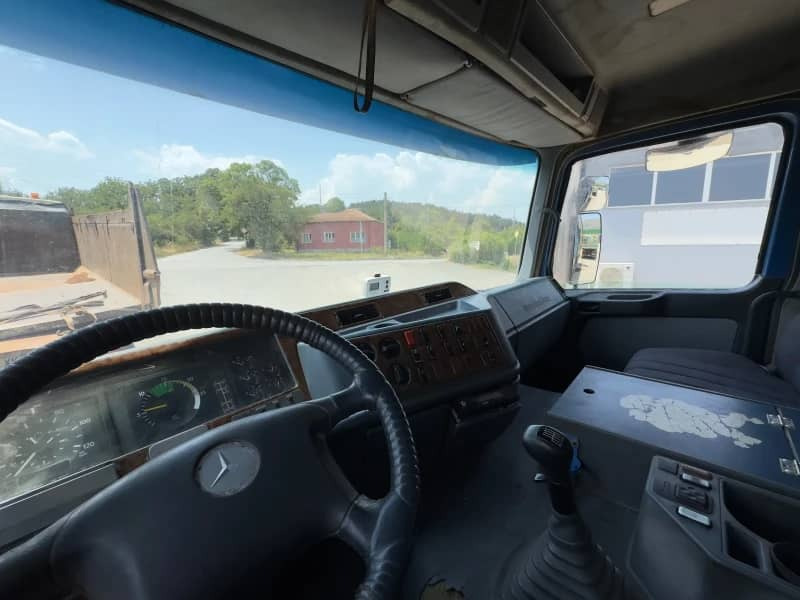 Kippiauto kuorma-auto MERCEDES-BENZ Actros 4140: kuva Kippiauto kuorma-auto MERCEDES-BENZ Actros 4140