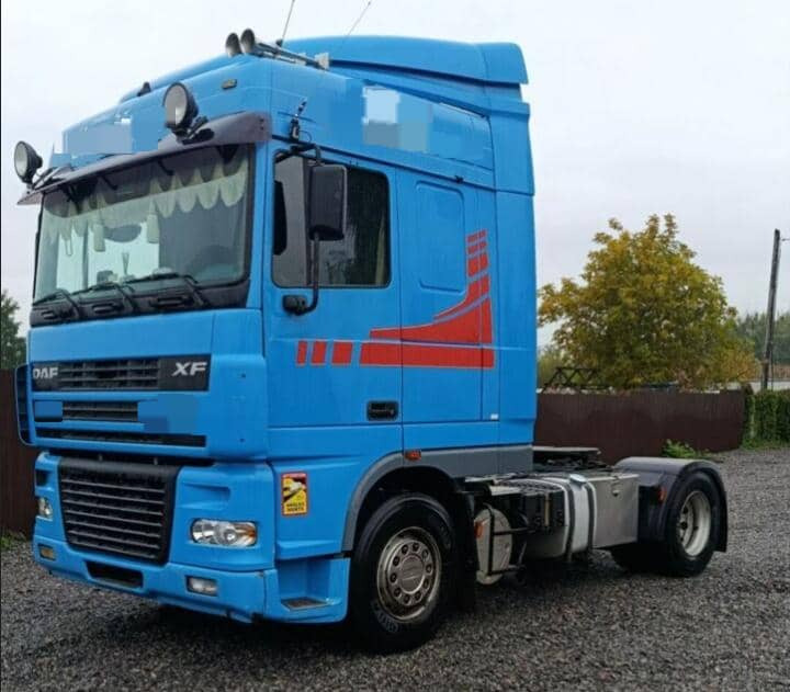 DAF XF95 - Vetopöytäauto: kuva DAF XF95 - Vetopöytäauto DAF XF95 - Vetopöytäauto: kuva DAF XF95 - Vetopöytäauto