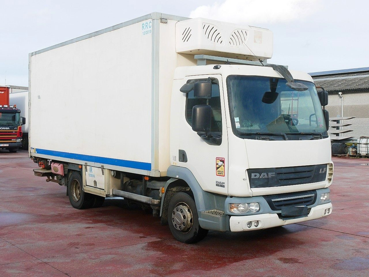 DAF LF 45.160 ISOTHERM KOFFER LADEBORDWAND - Refrigeraattori kuorma-auto: kuva DAF LF 45.160 ISOTHERM KOFFER LADEBORDWAND - Refrigeraattori kuorma-auto DAF LF 45.160 ISOTHERM KOFFER LADEBORDWAND - Refrigeraattori kuorma-auto: kuva DAF LF 45.160 ISOTHERM KOFFER LADEBORDWAND - Refrigeraattori kuorma-auto