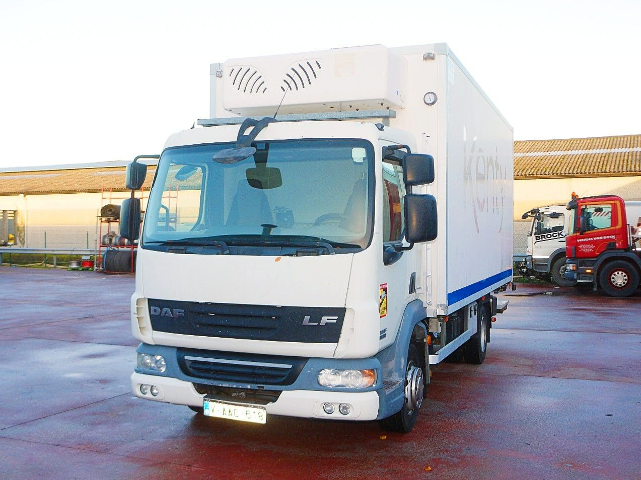 DAF LF 45.160 ISOTHERM KOFFER LADEBORDWAND - Refrigeraattori kuorma-auto: kuva DAF LF 45.160 ISOTHERM KOFFER LADEBORDWAND - Refrigeraattori kuorma-auto DAF LF 45.160 ISOTHERM KOFFER LADEBORDWAND - Refrigeraattori kuorma-auto: kuva DAF LF 45.160 ISOTHERM KOFFER LADEBORDWAND - Refrigeraattori kuorma-auto
